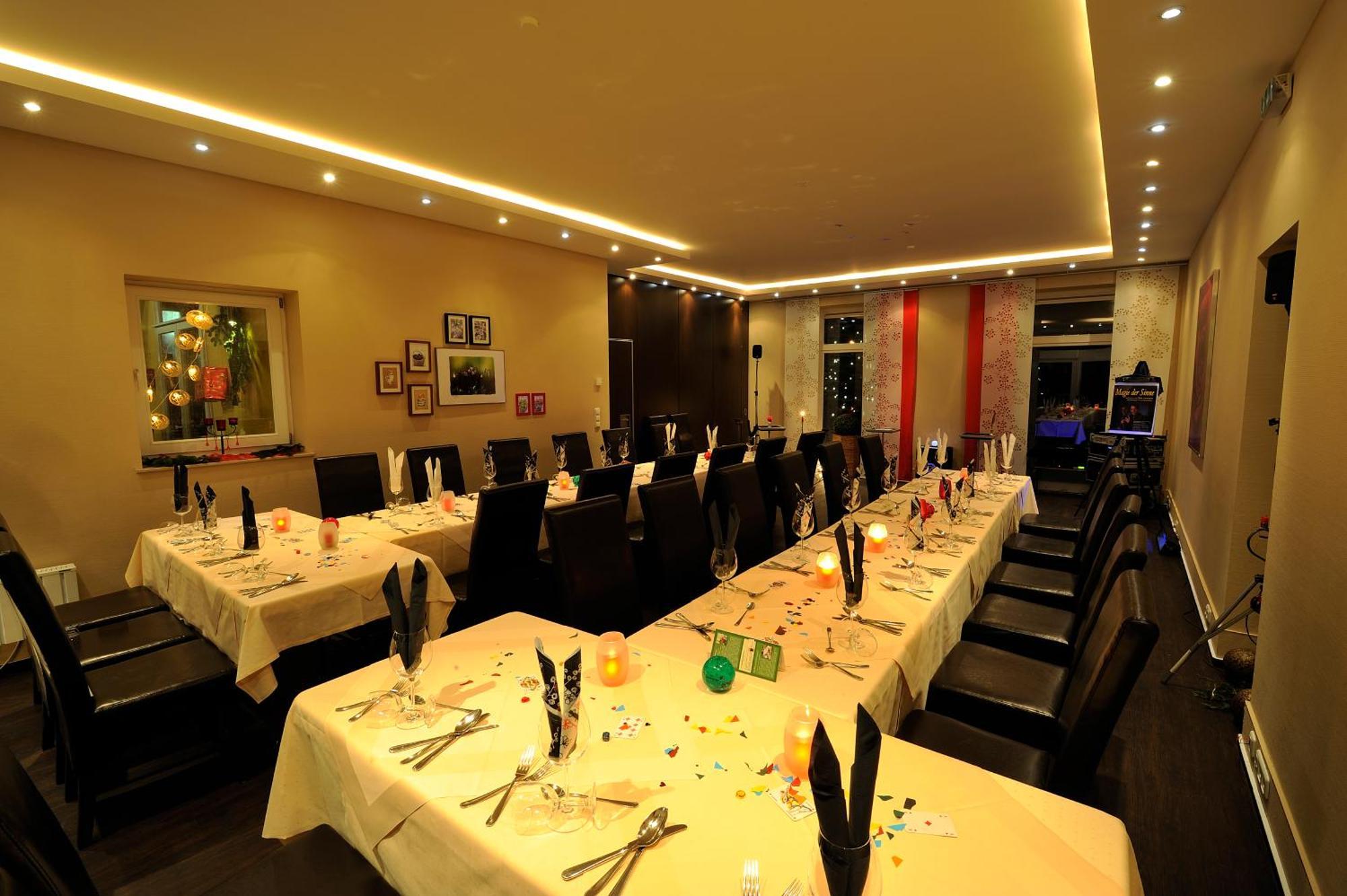 Hotel Zur Heidebluete Hambuhren Ngoại thất bức ảnh
