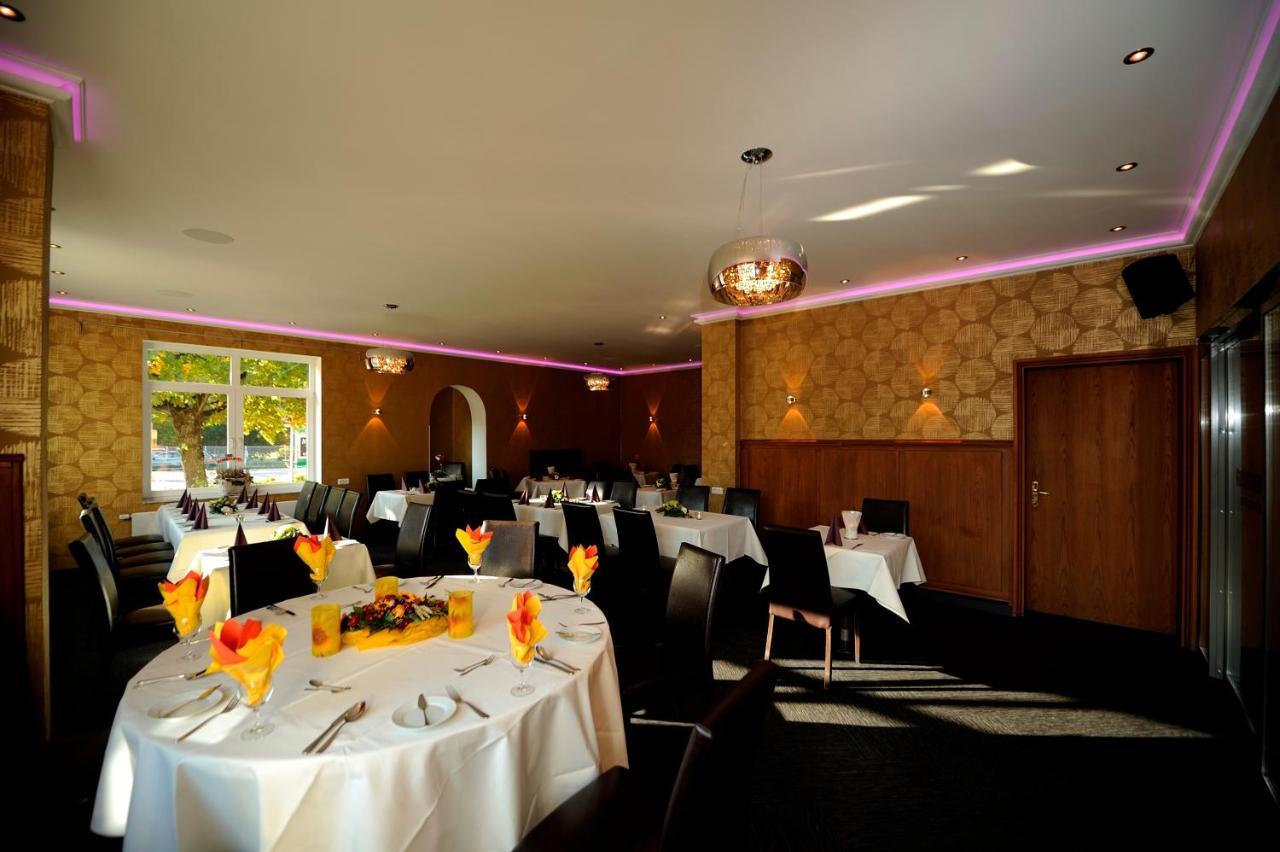Hotel Zur Heidebluete Hambuhren Ngoại thất bức ảnh
