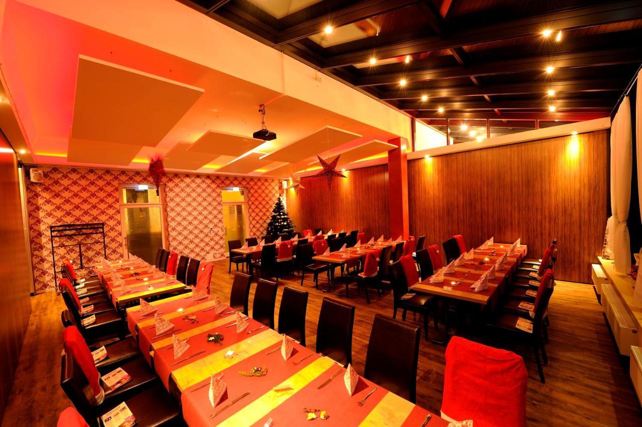 Hotel Zur Heidebluete Hambuhren Ngoại thất bức ảnh