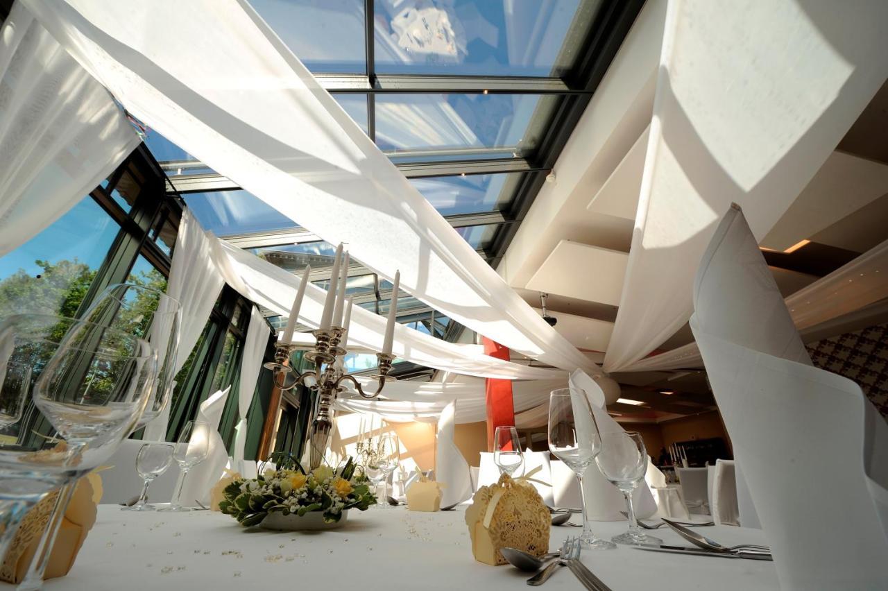 Hotel Zur Heidebluete Hambuhren Ngoại thất bức ảnh